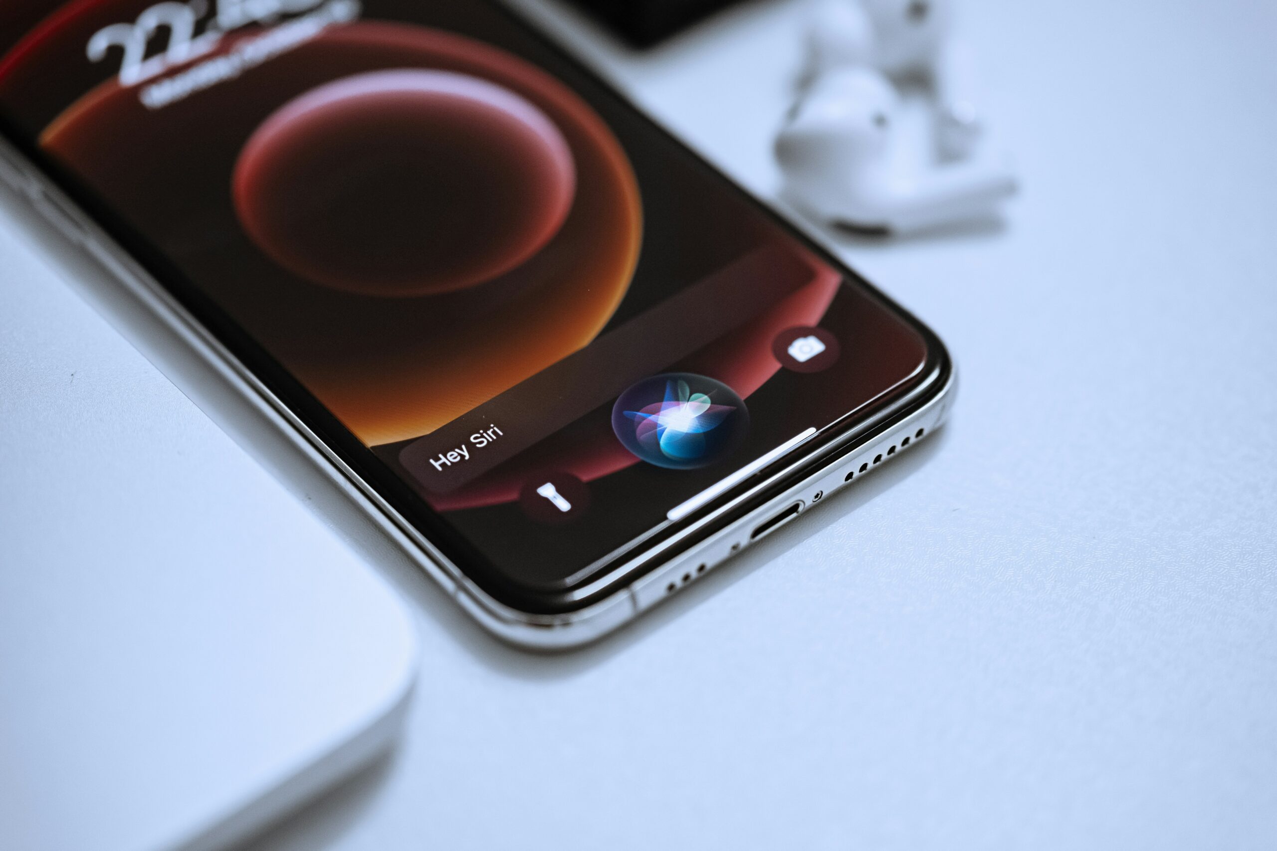 Voice assistant, Siri, to demonstrate HCI