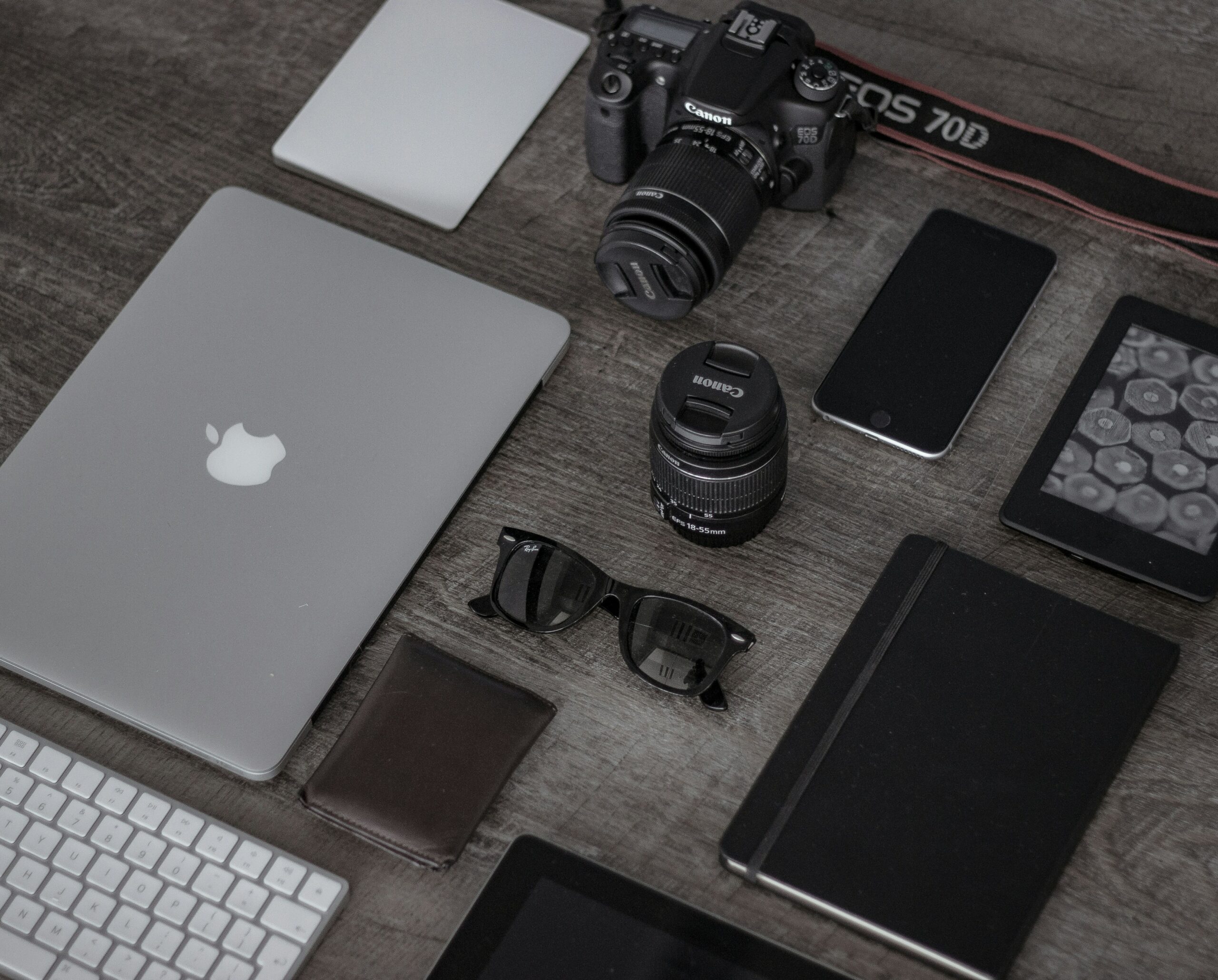Impact of Digital Media on Knowledge: From Print to Screen