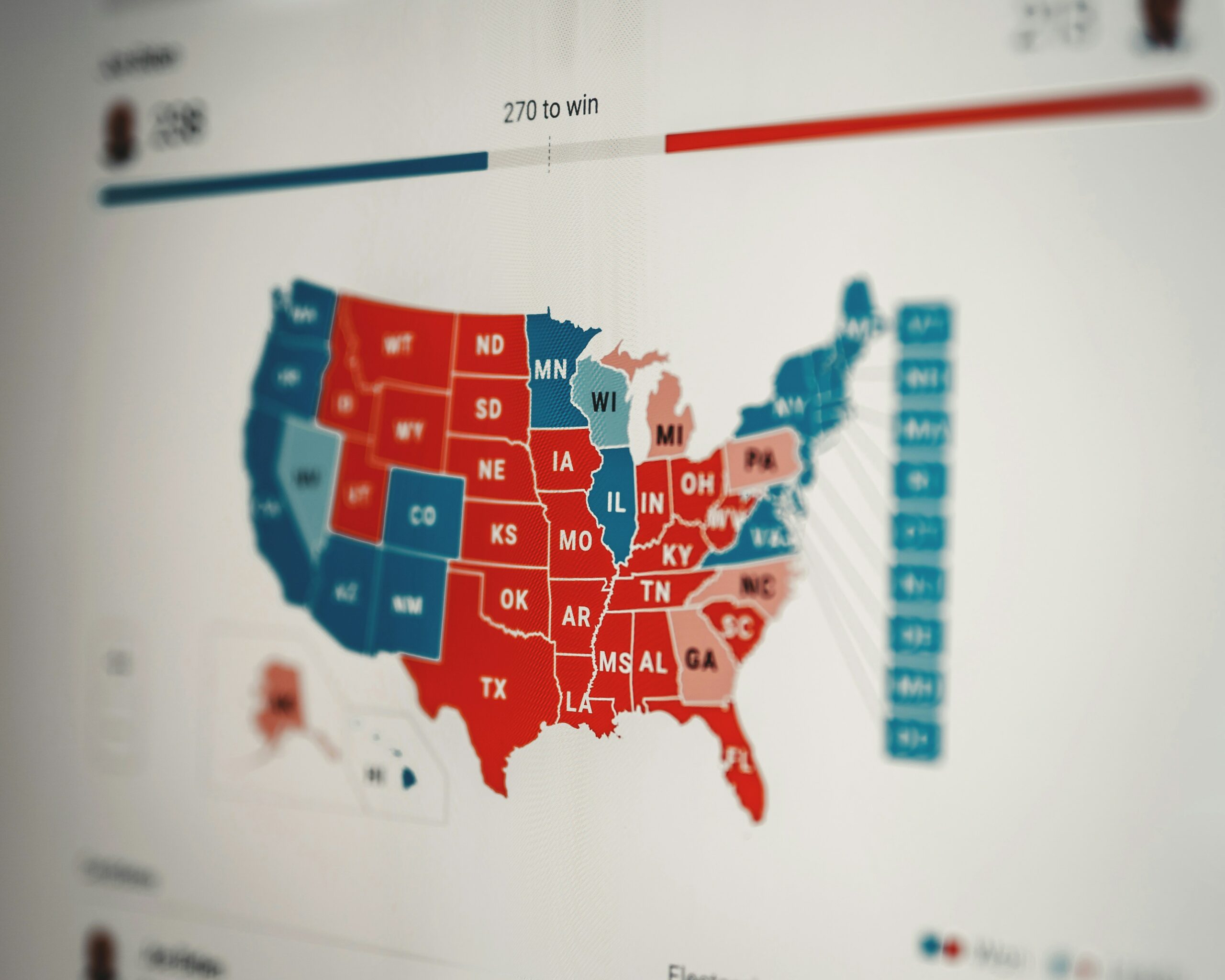 Political Coding : The Rhetorical Power of Redistricting Algorithms